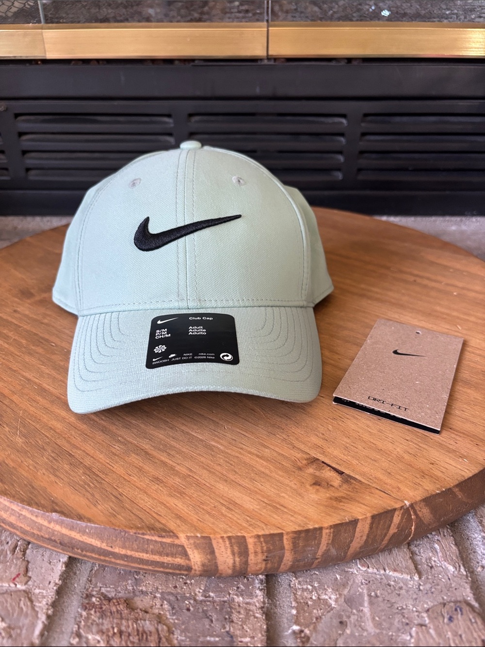 Nike Unisex Men/Women’s Light Sage Green Cap w/Black Swoosh SZ S/M GIFT NEW